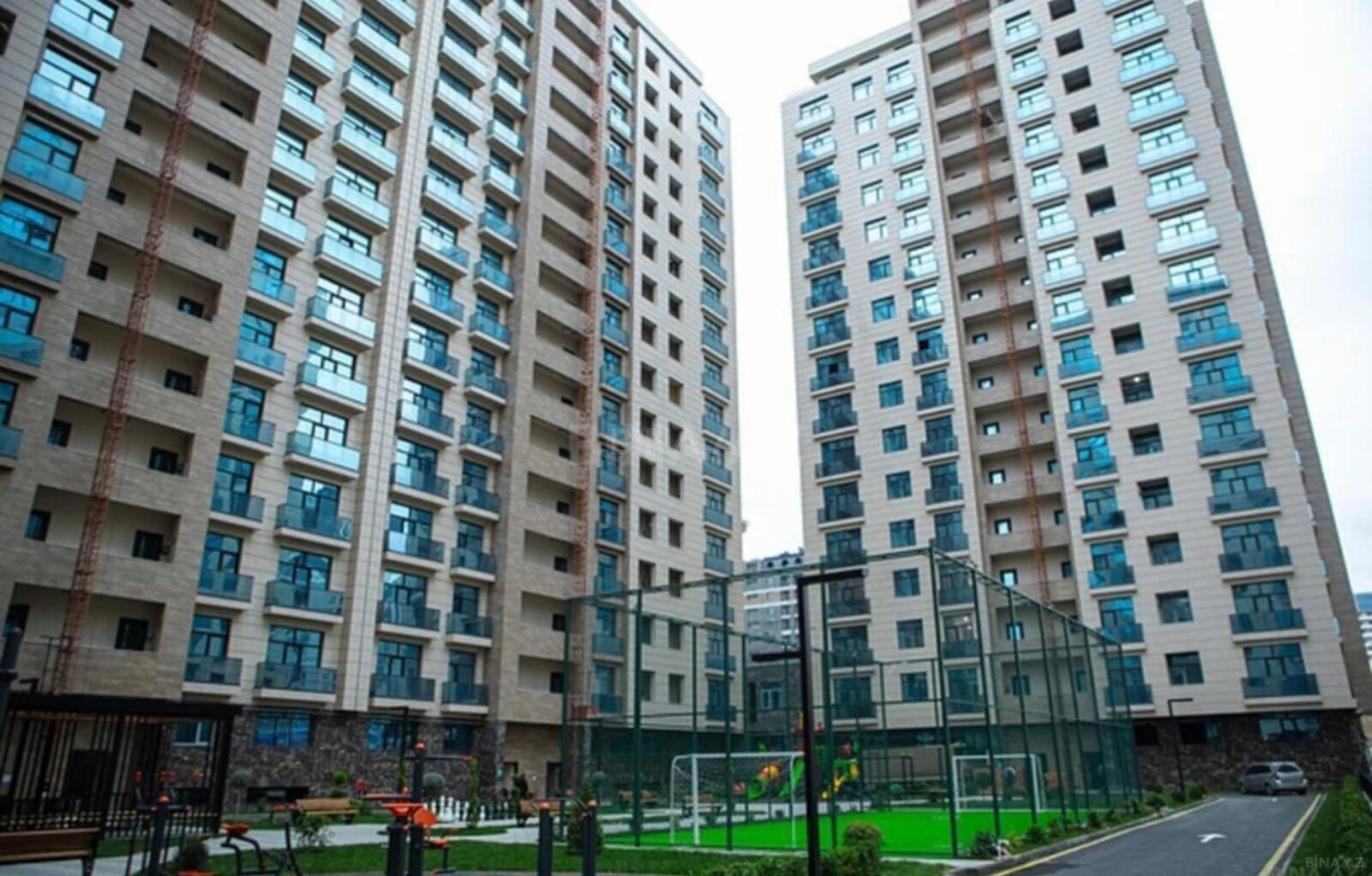 Satılır 3 otaqlı mənzil 88 m²