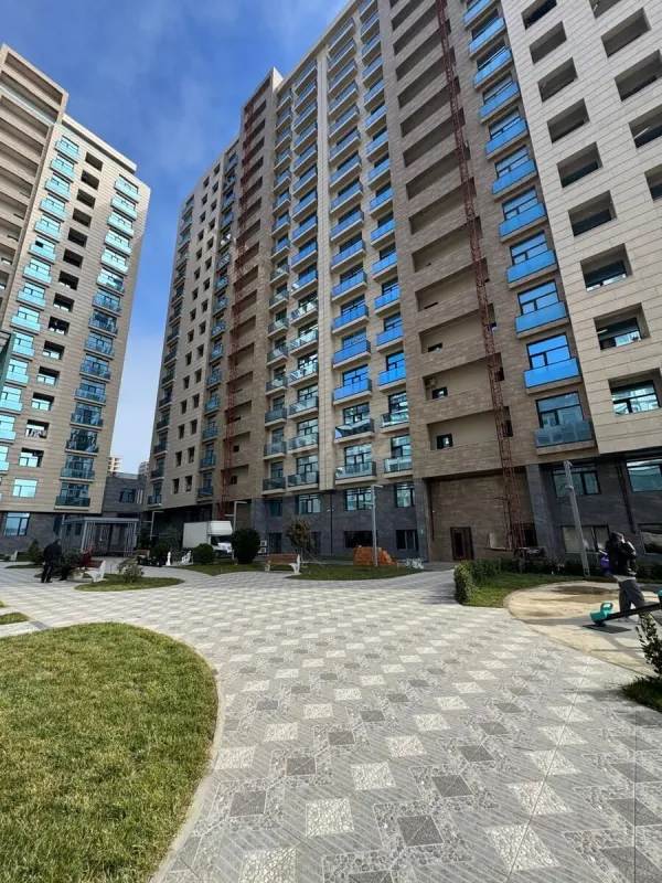 Satılır 3 otaqlı mənzil 88 m²