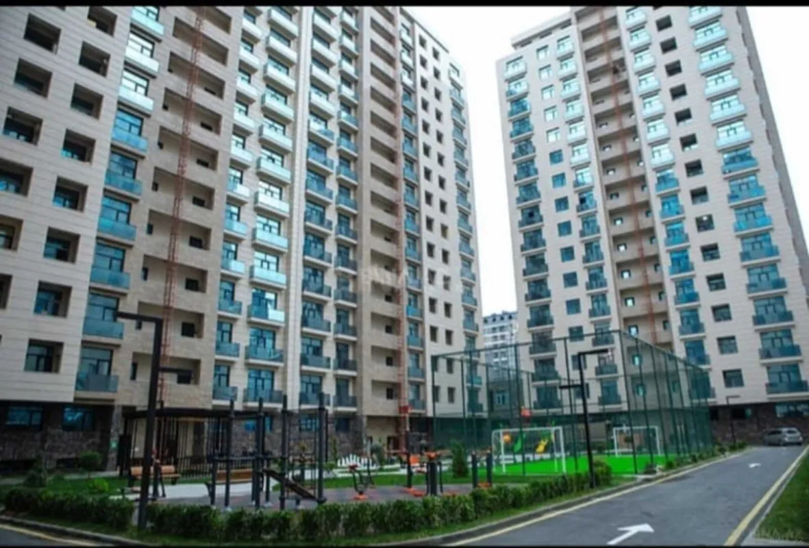 Satılır 3 otaqlı mənzil 88 m²