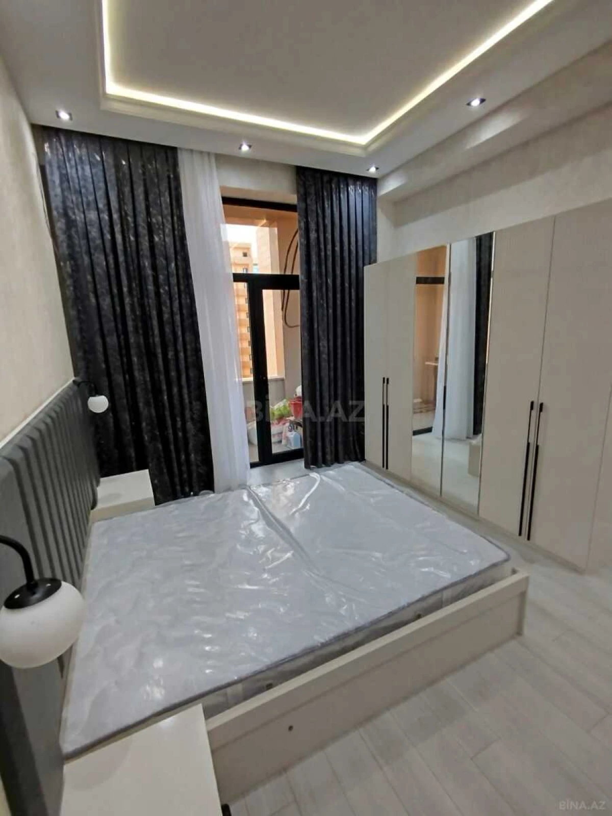 Satılır 3 otaqlı mənzil 88 m²