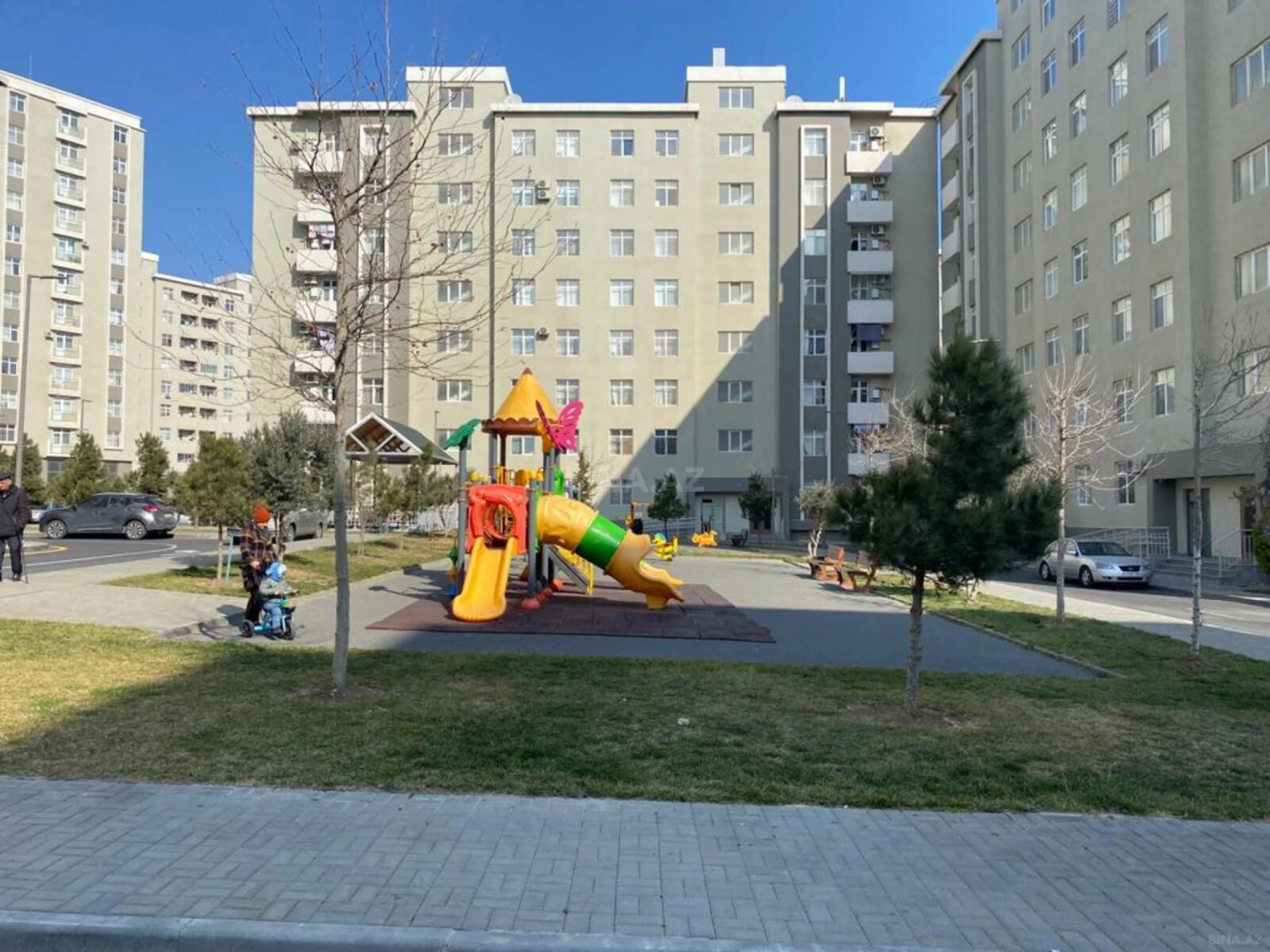 Kirayə verilir 2 otaqlı mənzil 70 m²