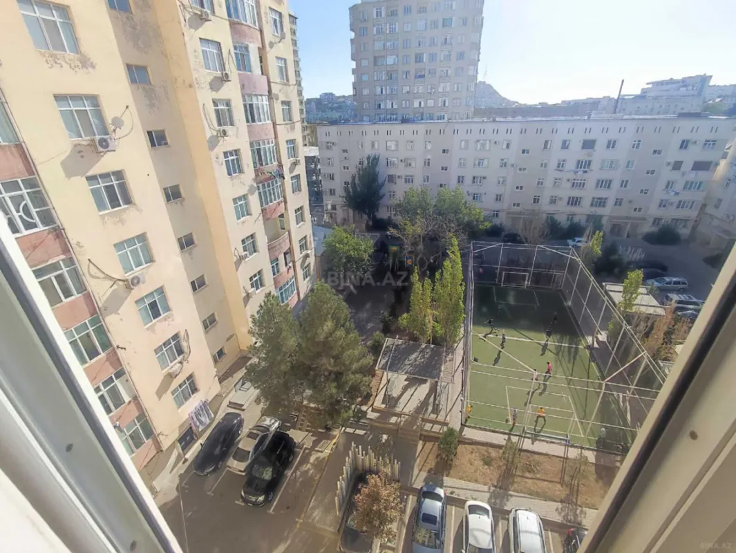 Kirayə verilir 3 otaqlı mənzil 130 m²