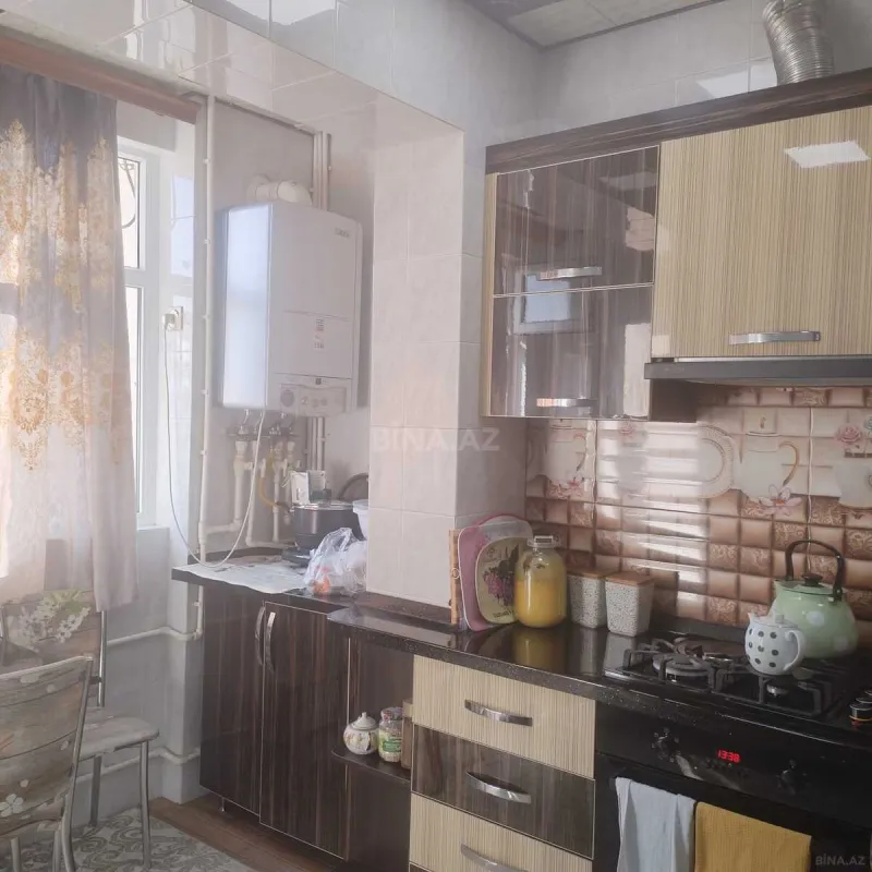 Satılır 4 otaqlı mənzil 100 m²