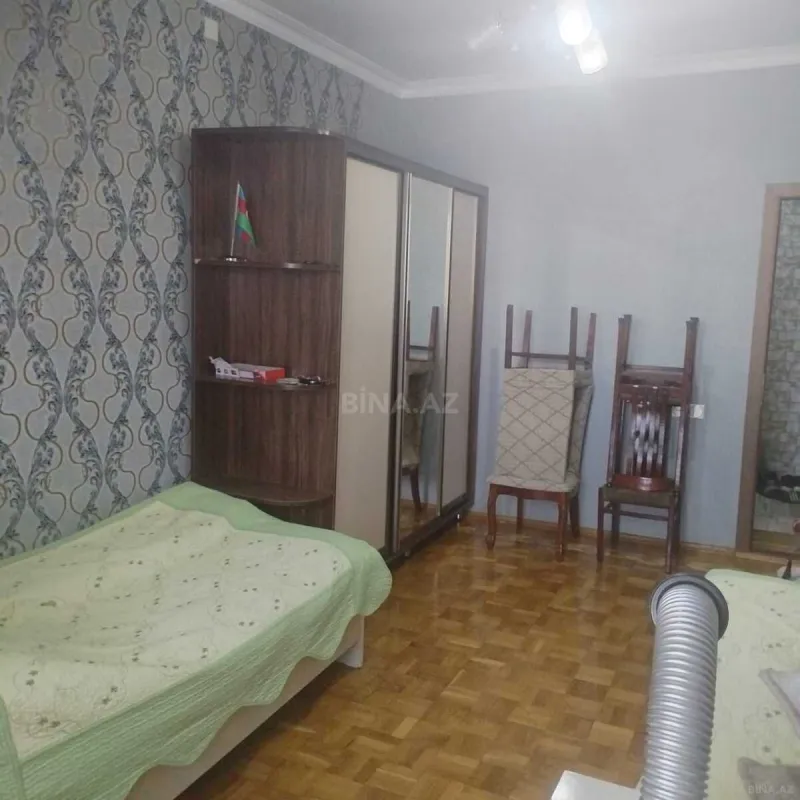 Satılır 4 otaqlı mənzil 100 m²