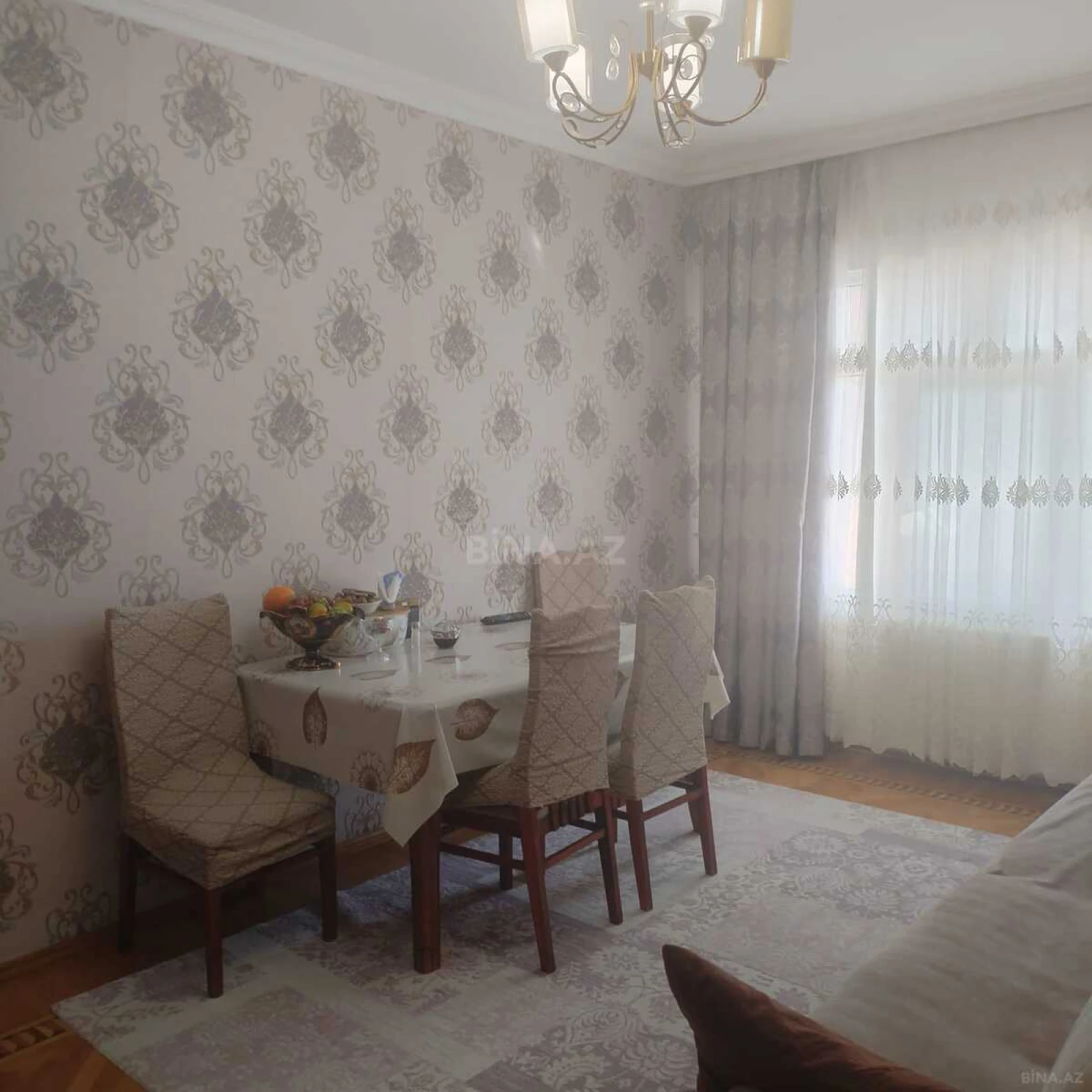 Satılır 4 otaqlı mənzil 100 m²