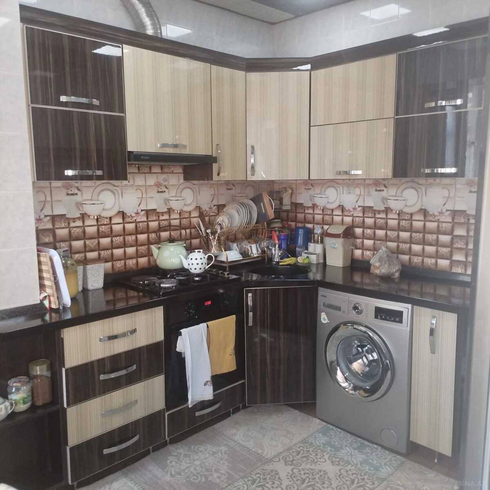 Satılır 4 otaqlı mənzil 100 m²
