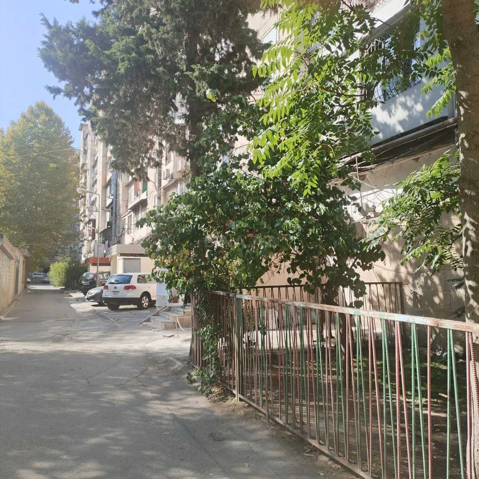 Satılır 4 otaqlı mənzil 100 m²