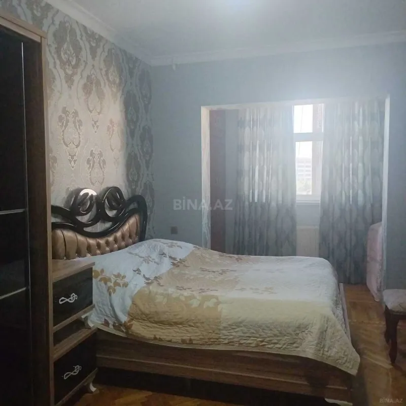 Satılır 4 otaqlı mənzil 100 m²