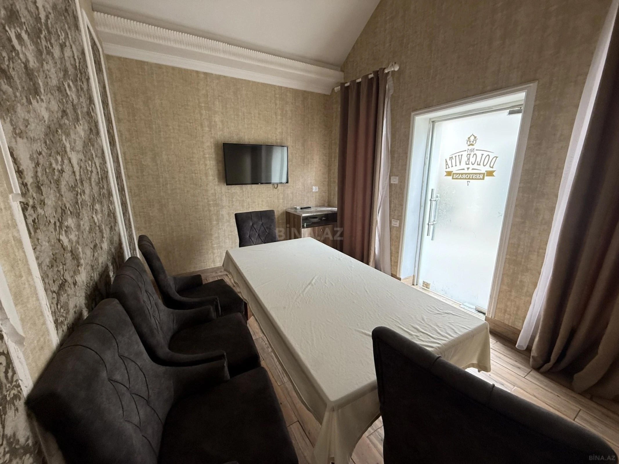 Kirayə verilir obyekt 900 m²