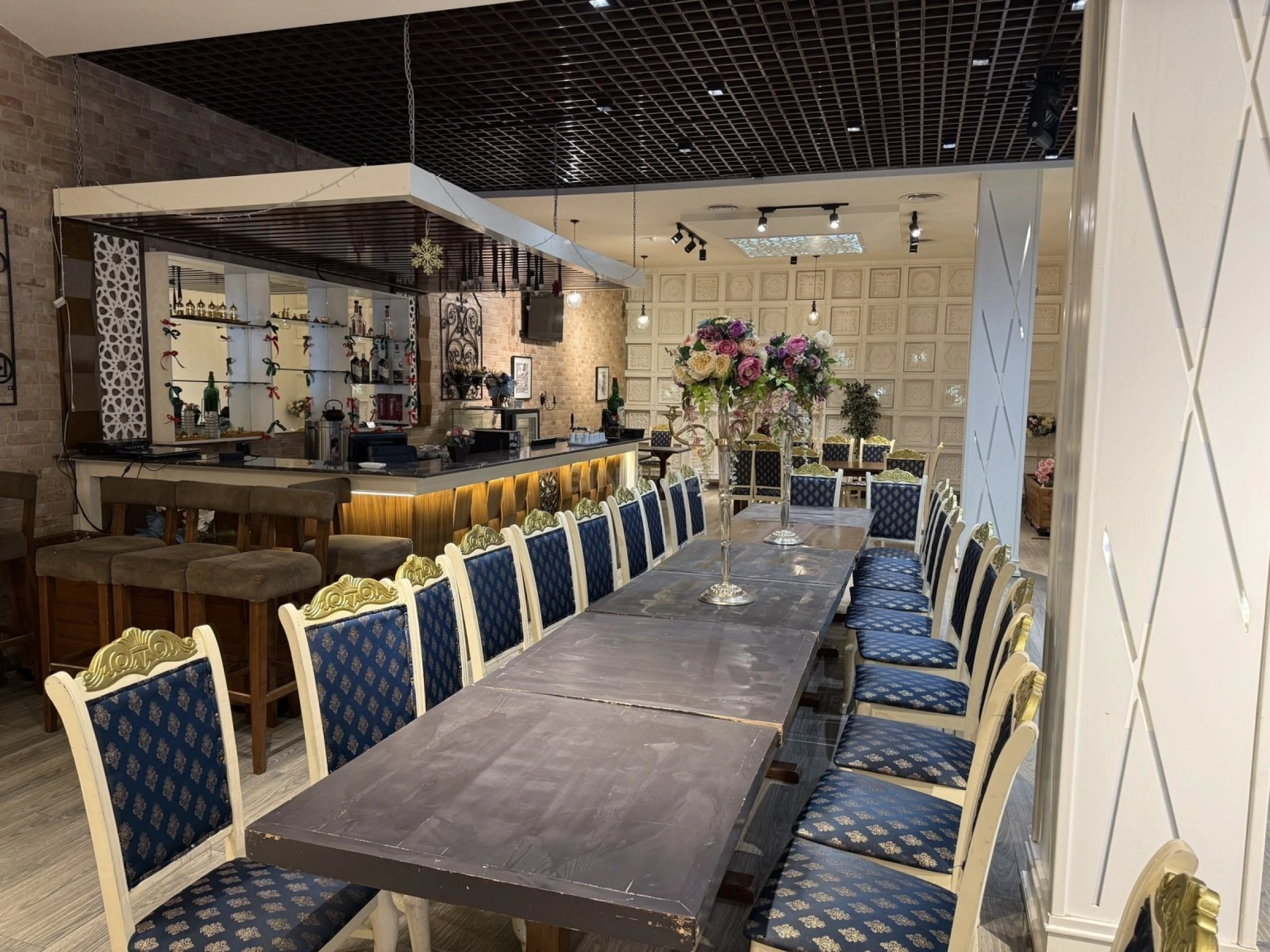 Kirayə verilir obyekt 900 m²