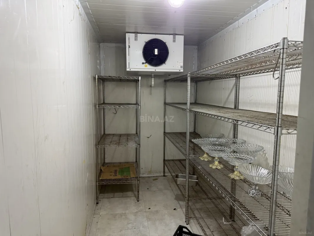 Kirayə verilir obyekt 900 m²