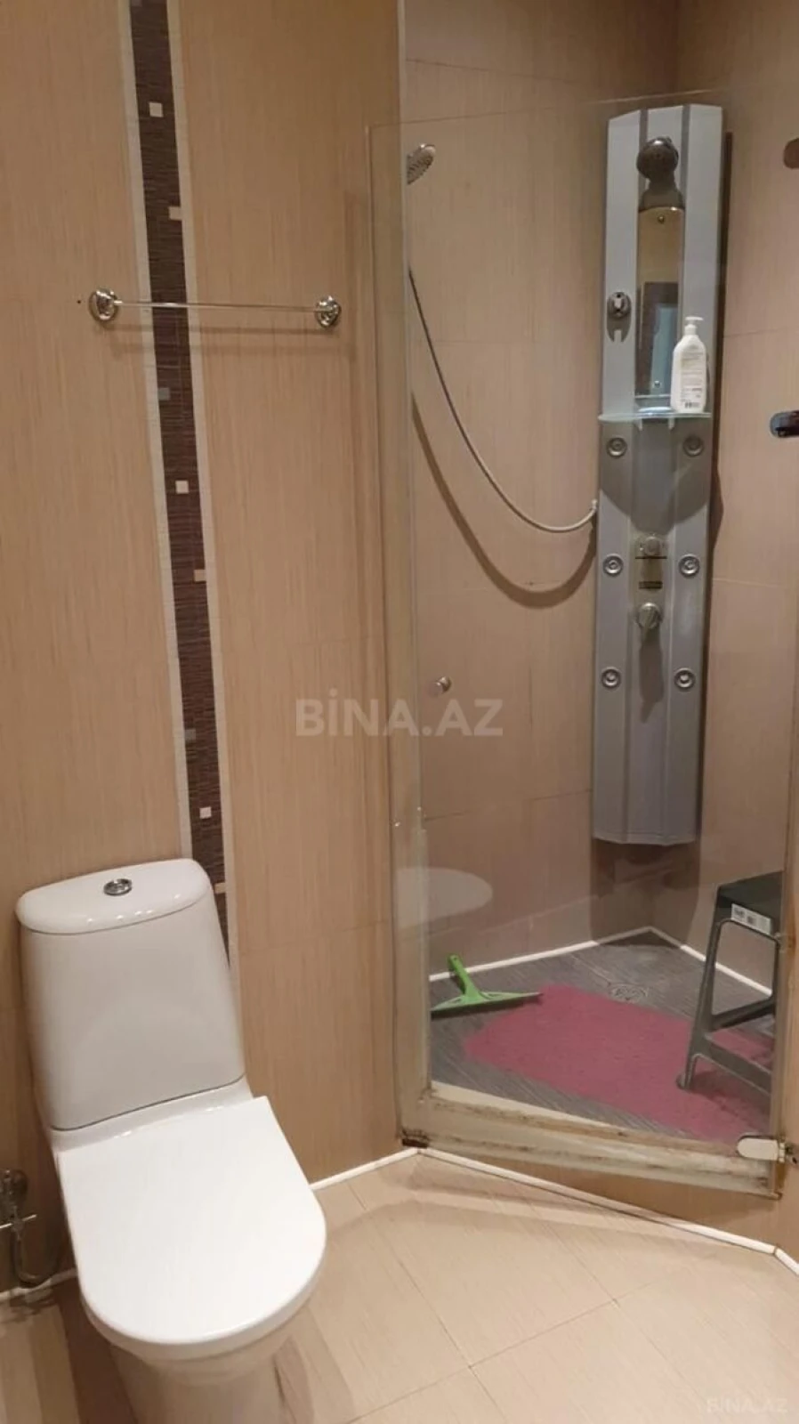 Satılır 4 otaqlı mənzil 186 m²