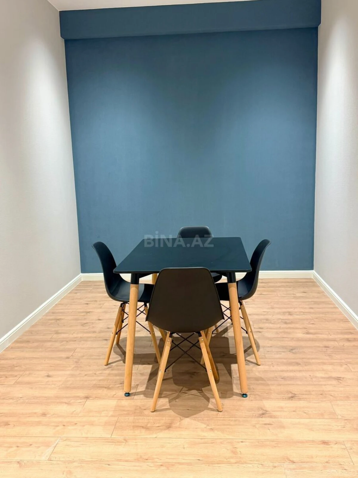 Kirayə verilir 2 otaqlı mənzil 75 m²