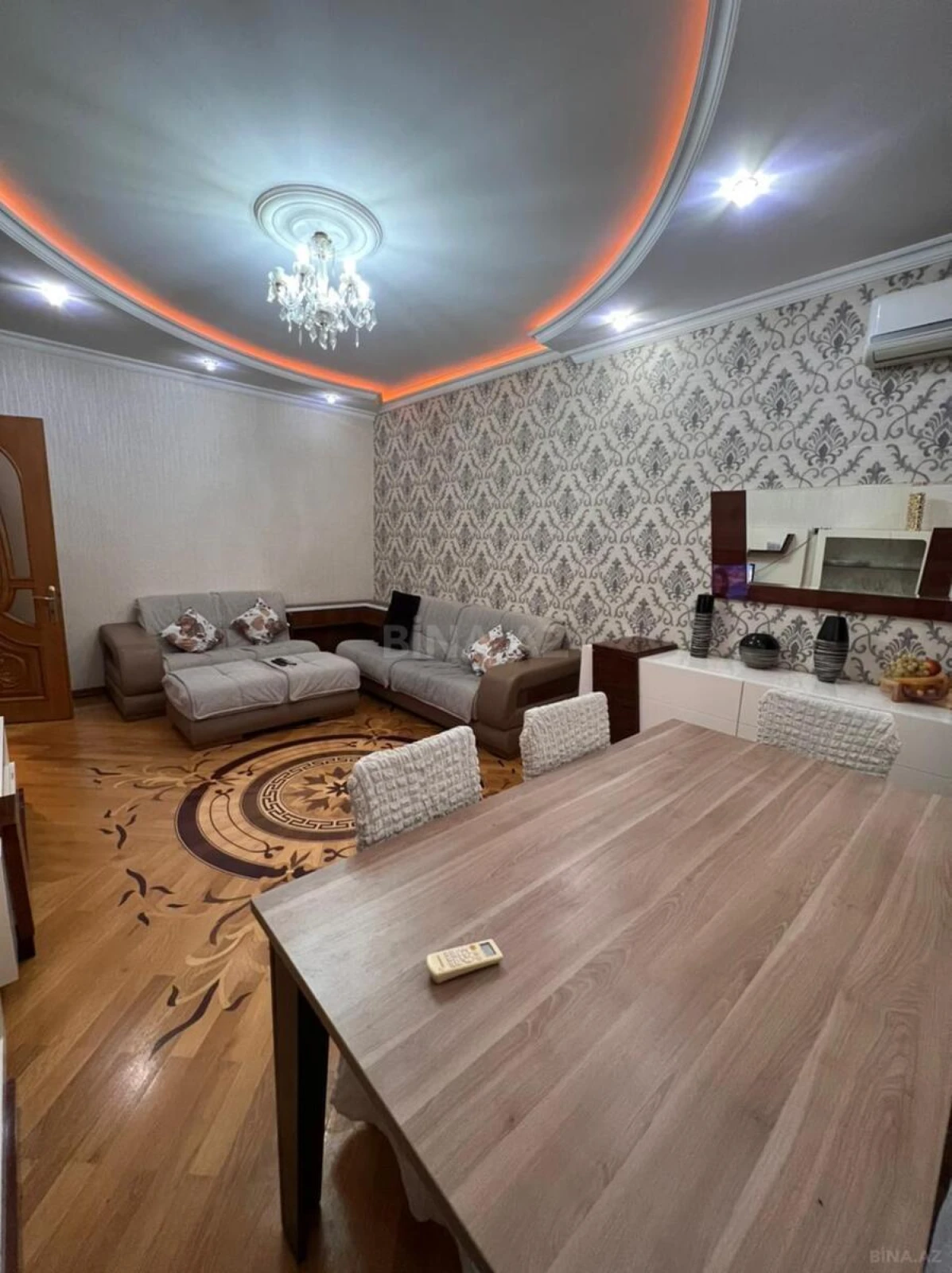 Kirayə verilir 3 otaqlı mənzil 120 m²