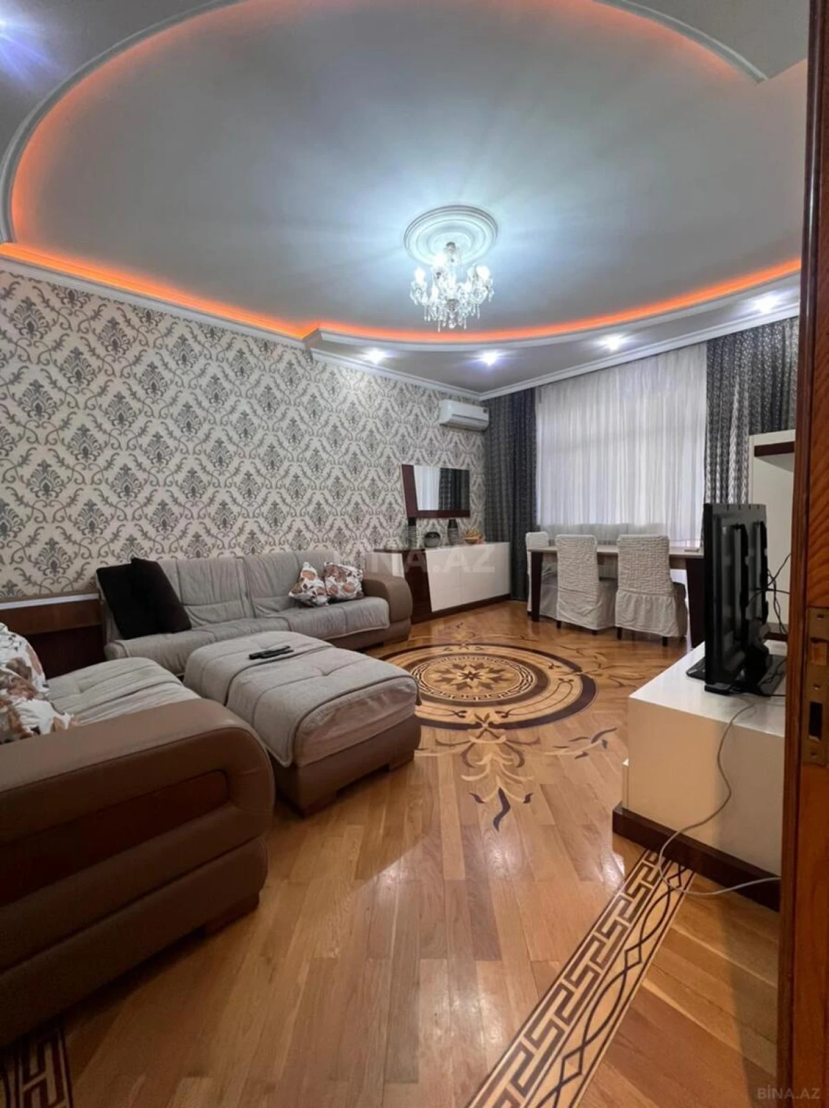 Kirayə verilir 3 otaqlı mənzil 120 m²