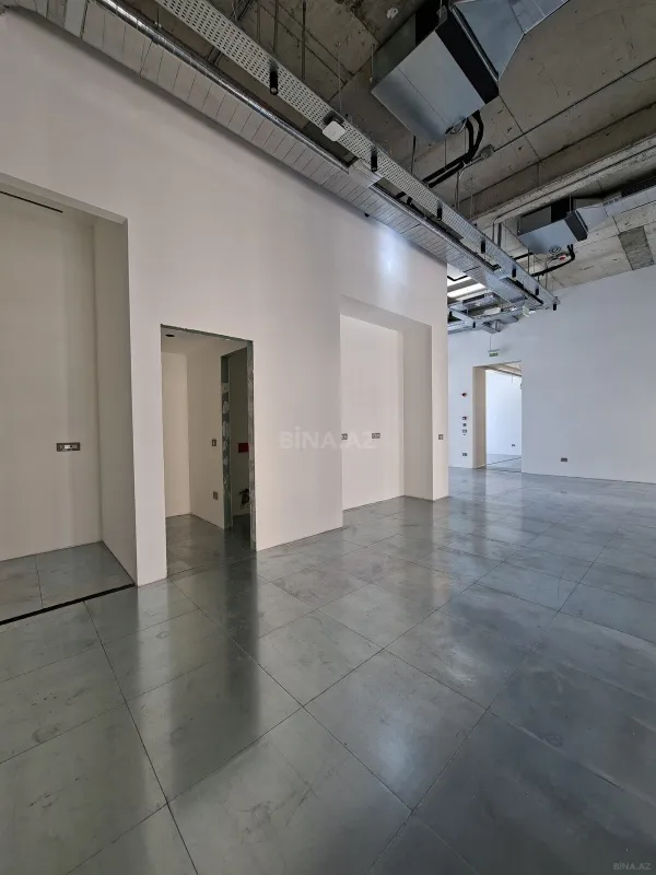 Kirayə verilir 3 otaqlı ofis 680 m²