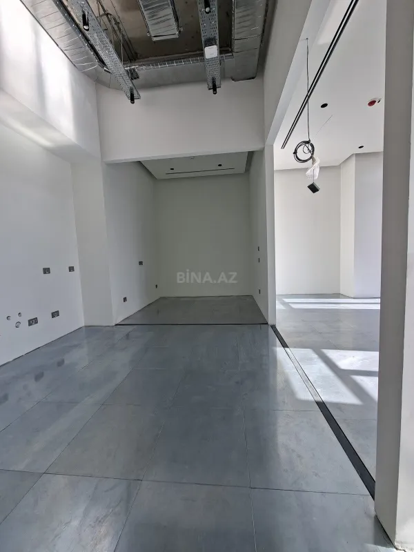 Kirayə verilir 3 otaqlı ofis 680 m²