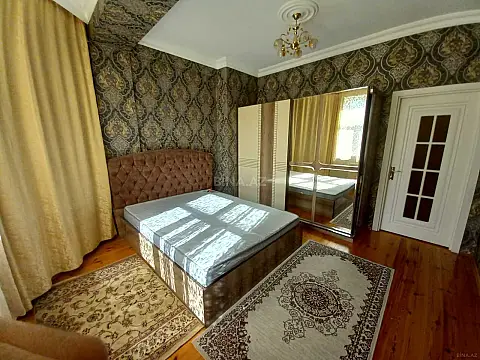 Kirayə verilir 2 otaqlı mənzil 65 m²