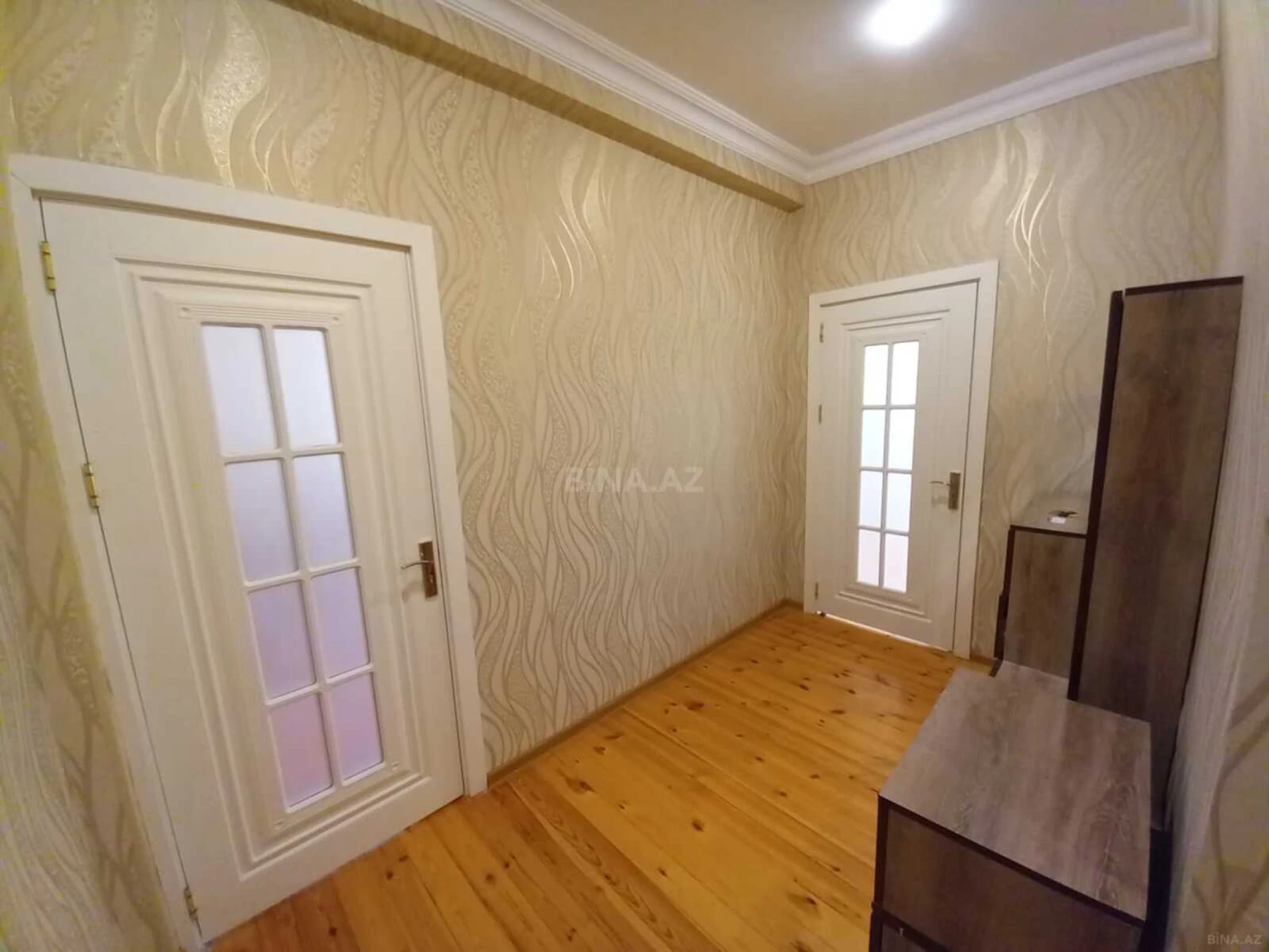 Kirayə verilir 2 otaqlı mənzil 65 m²