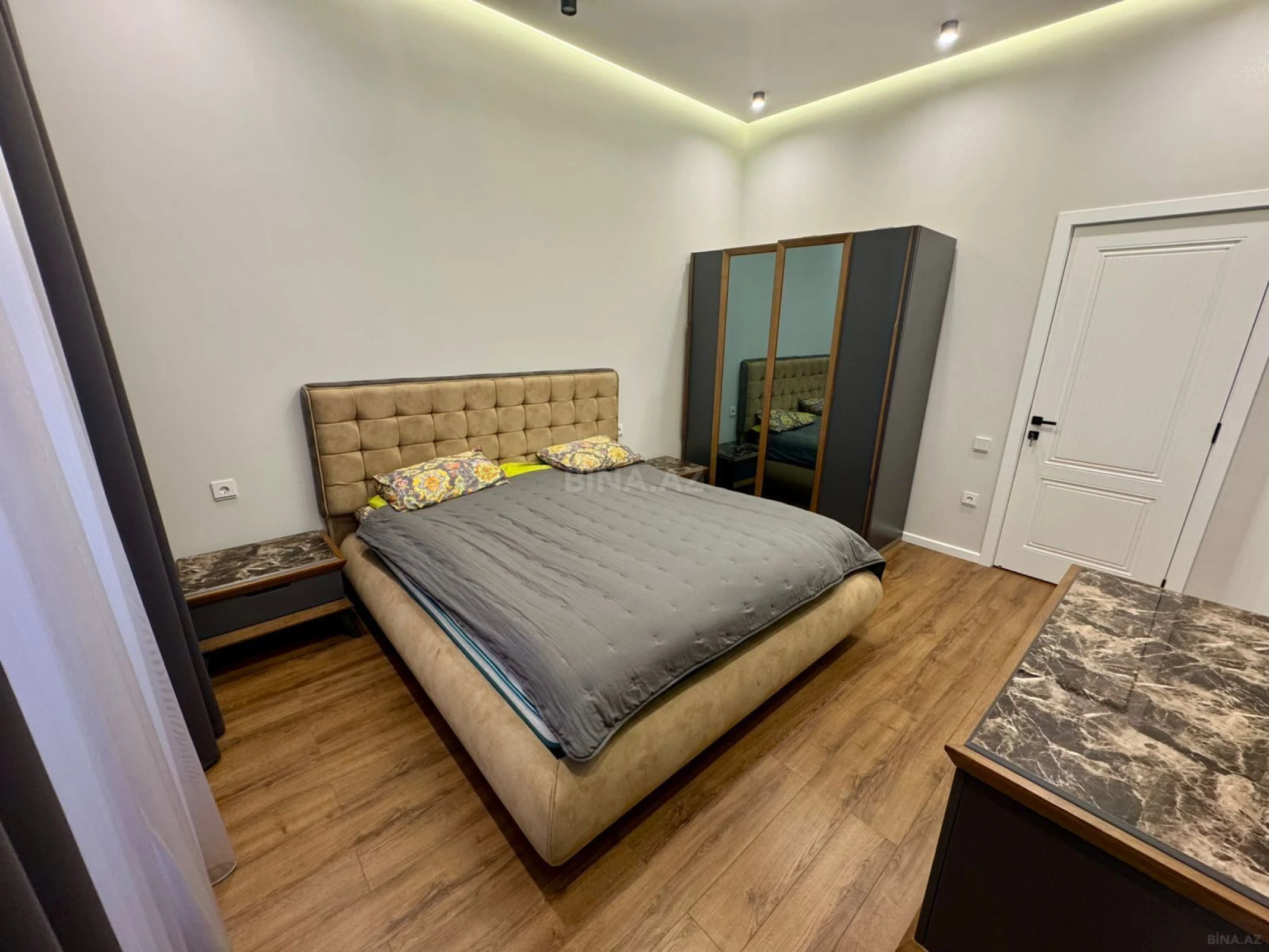 Kirayə verilir 3 otaqlı mənzil 90 m²