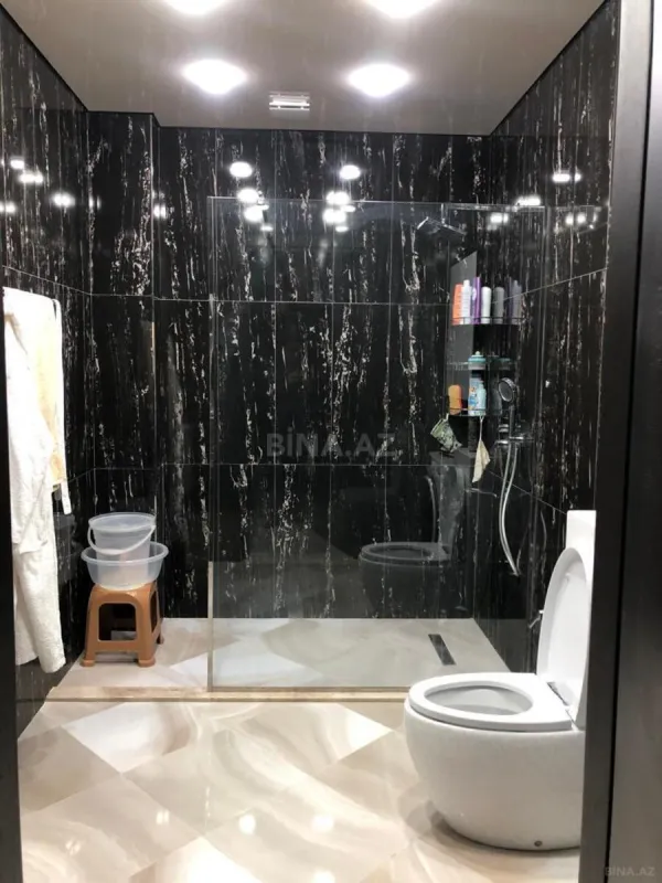 Kirayə verilir 2 otaqlı mənzil 77 m²