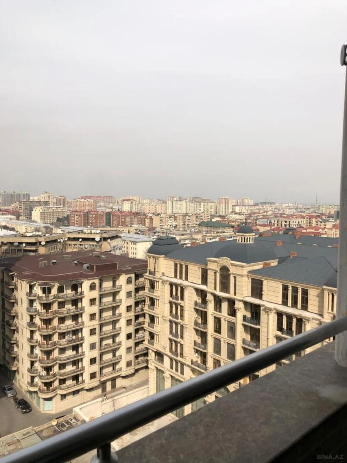 Kirayə verilir 2 otaqlı mənzil 77 m²