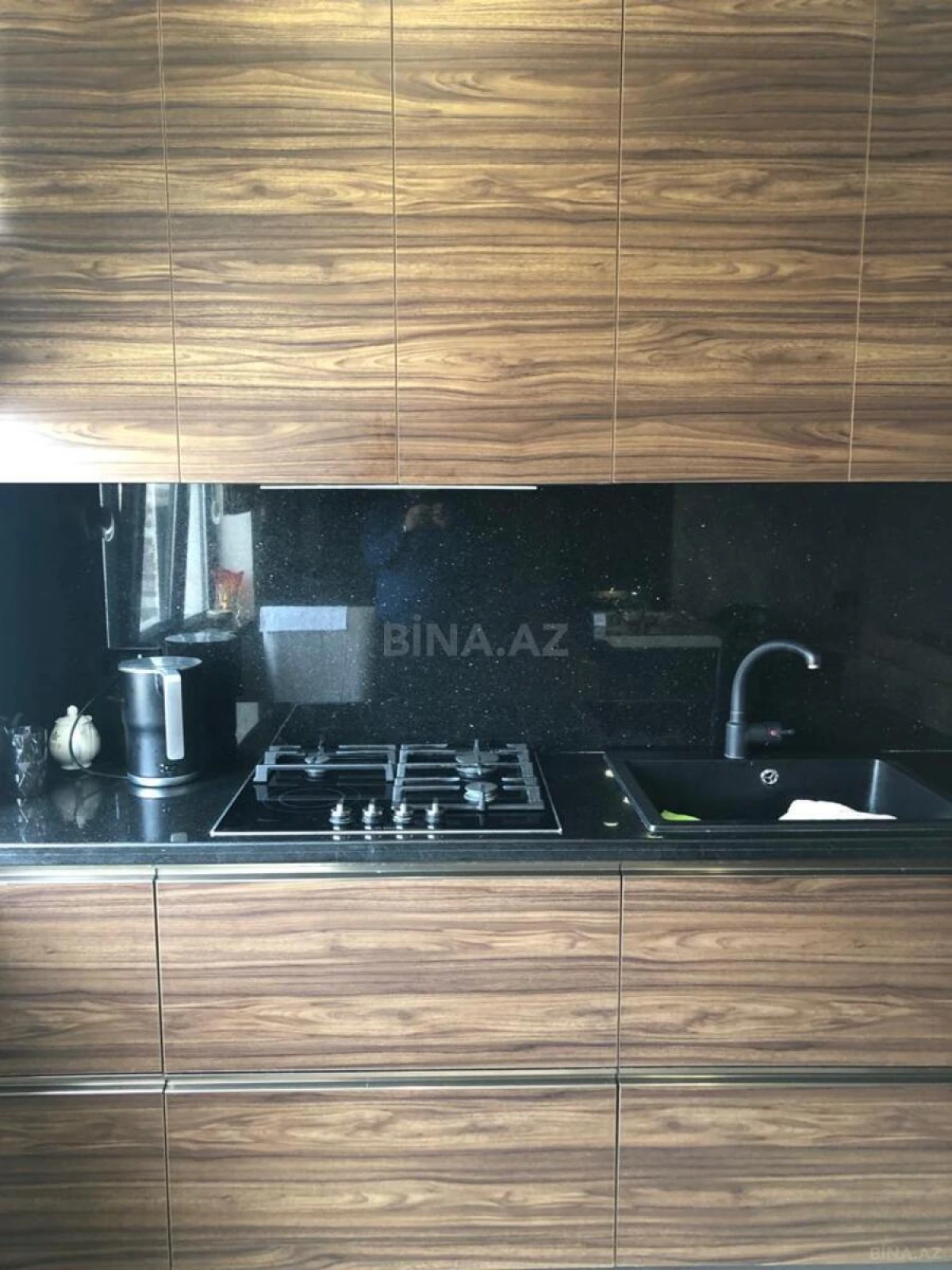 Kirayə verilir 2 otaqlı mənzil 77 m²
