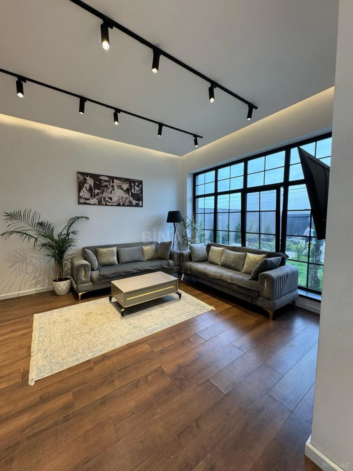 Kirayə verilir 4 otaqlı həyət evi 200 m²