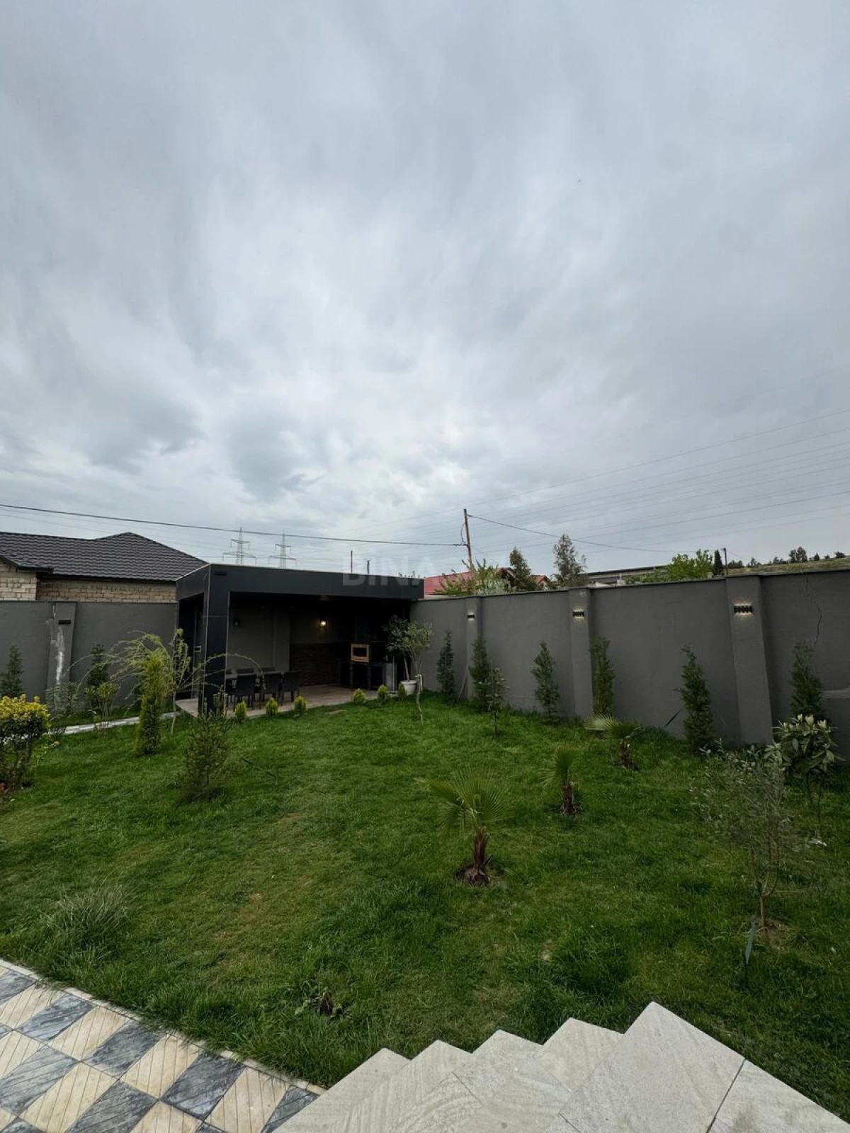 Kirayə verilir 4 otaqlı həyət evi 200 m²