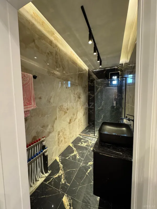 Kirayə verilir 4 otaqlı həyət evi 200 m²