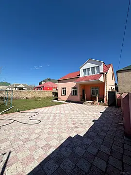 Satılır 5 otaqlı həyət evi 150 m²