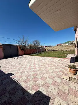 Satılır 5 otaqlı həyət evi 150 m²
