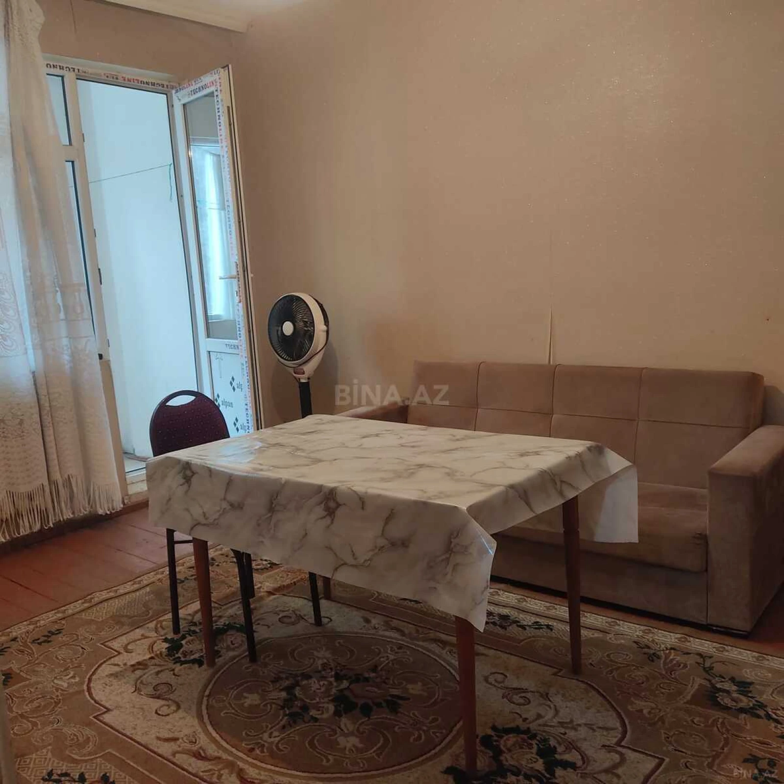 Kirayə verilir 2 otaqlı mənzil 55 m²