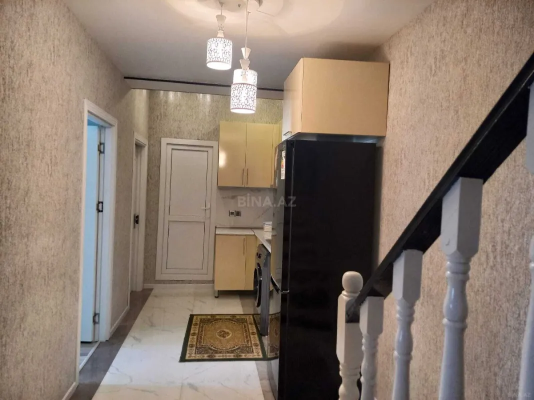 Satılır 4 otaqlı mənzil 100 m²