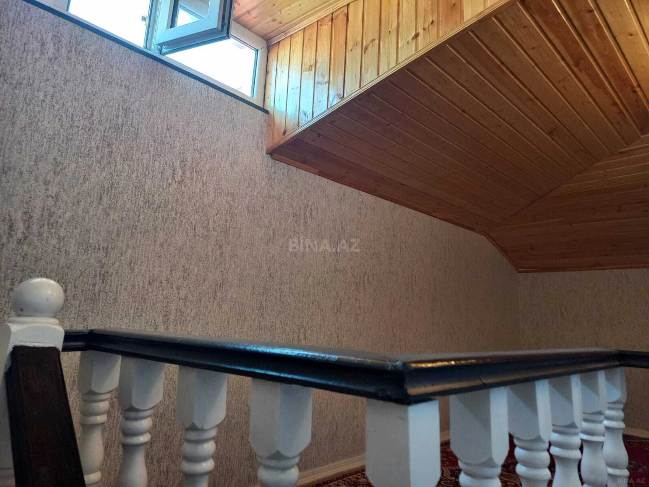 Satılır 4 otaqlı mənzil 100 m²