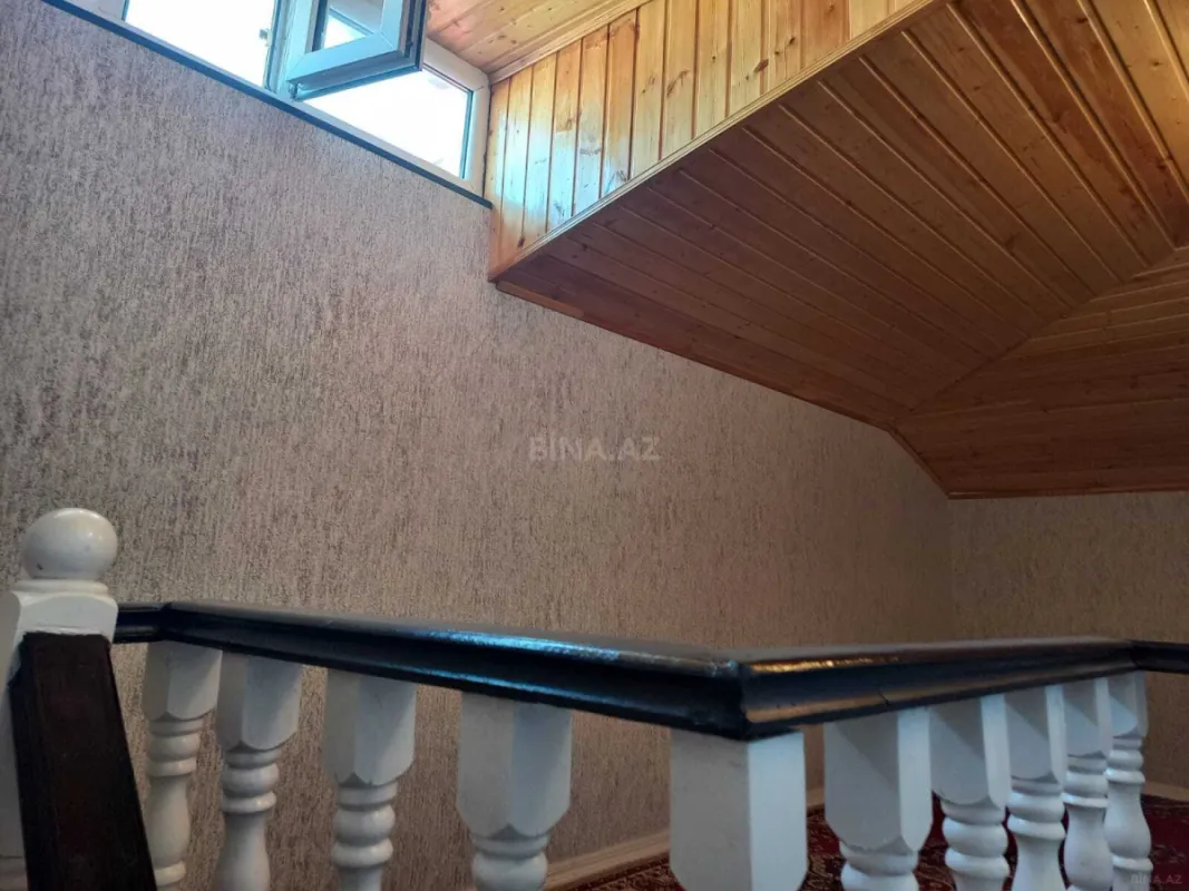 Satılır 4 otaqlı mənzil 100 m²
