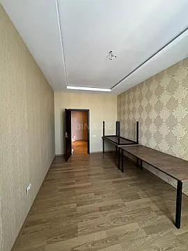 Satılır 3 otaqlı mənzil 130 m²