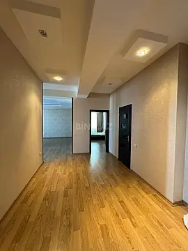 Satılır 3 otaqlı mənzil 130 m²