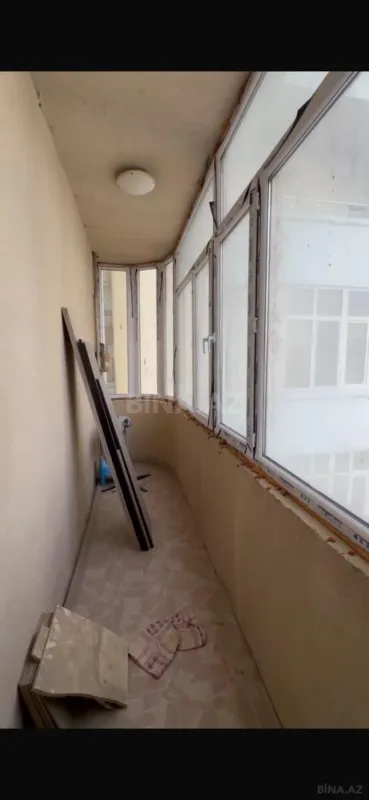 Satılır 3 otaqlı mənzil 130 m²