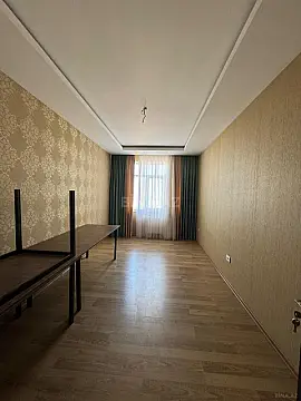 Satılır 3 otaqlı mənzil 130 m²