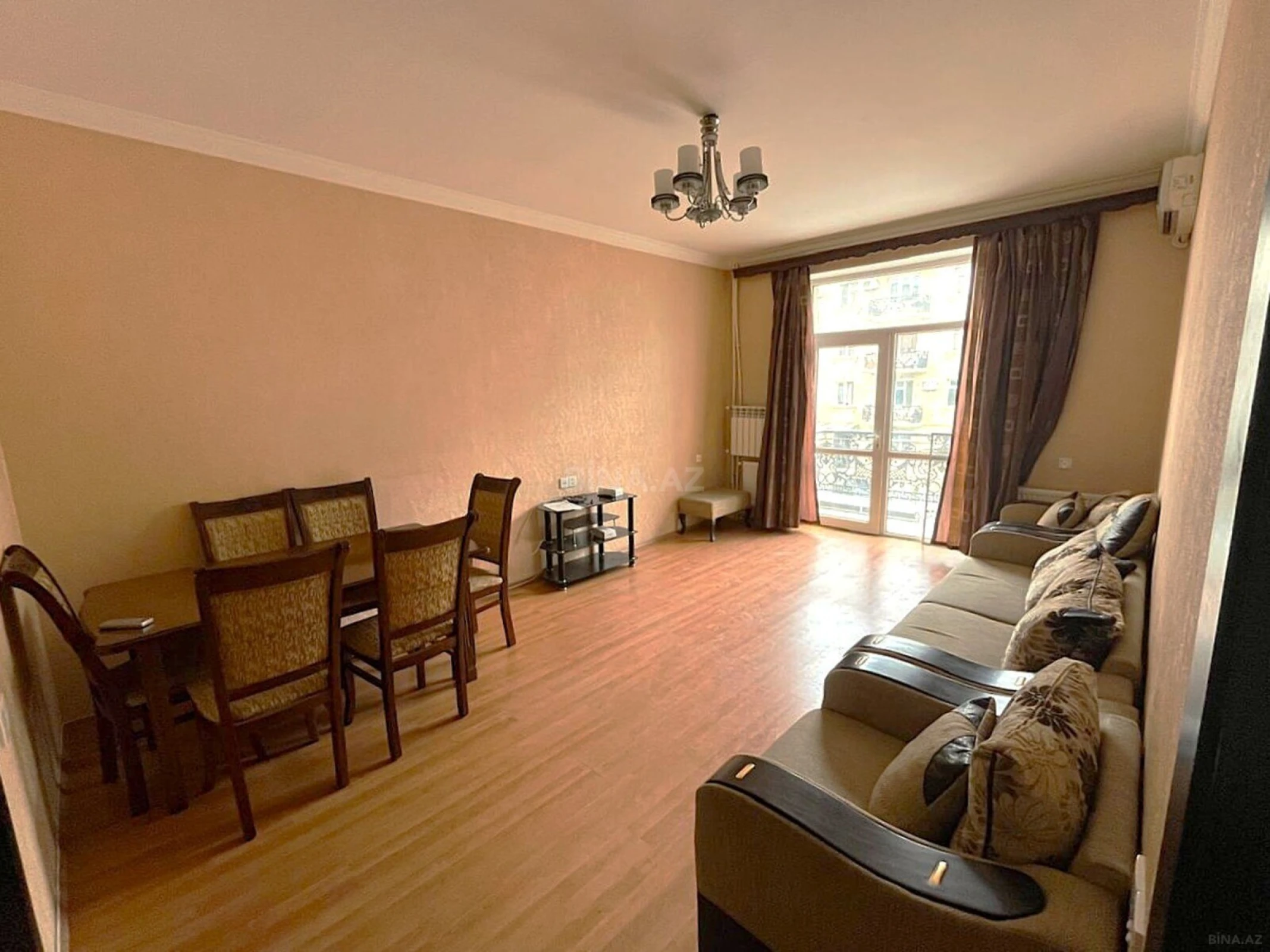 Satılır 2 otaqlı mənzil 70 m²