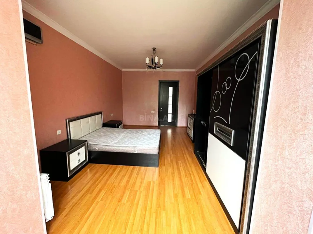 Satılır 2 otaqlı mənzil 70 m²