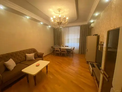 Satılır 3 otaqlı mənzil 135 m² — Bakı 3 otaq 135.00 m²