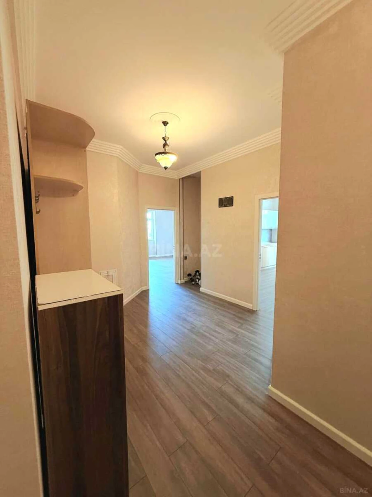 Satılır 3 otaqlı mənzil 110 m²