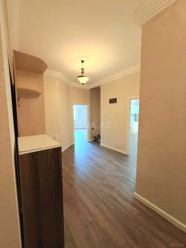Satılır 3 otaqlı mənzil 110 m²