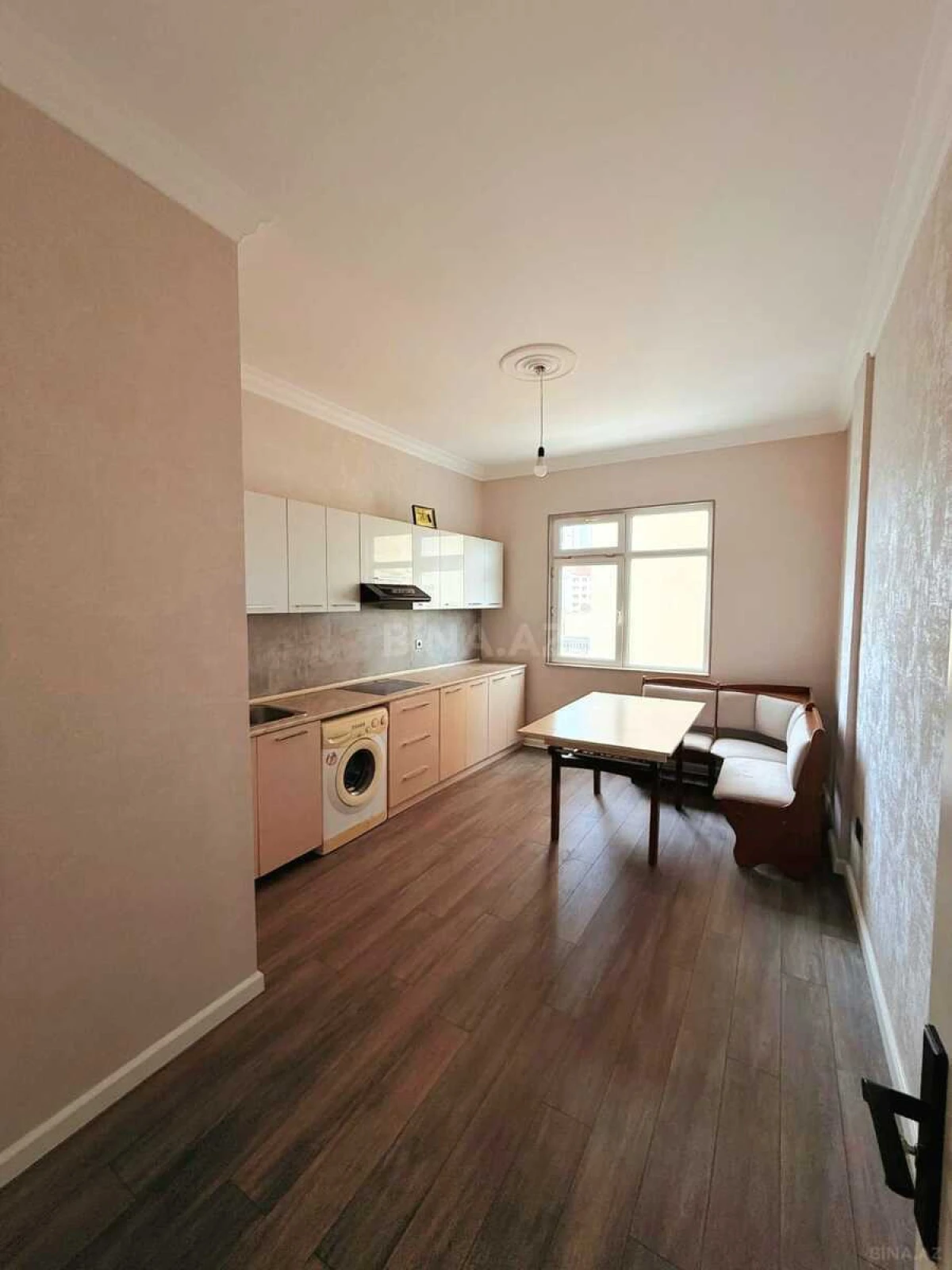 Satılır 3 otaqlı mənzil 110 m²