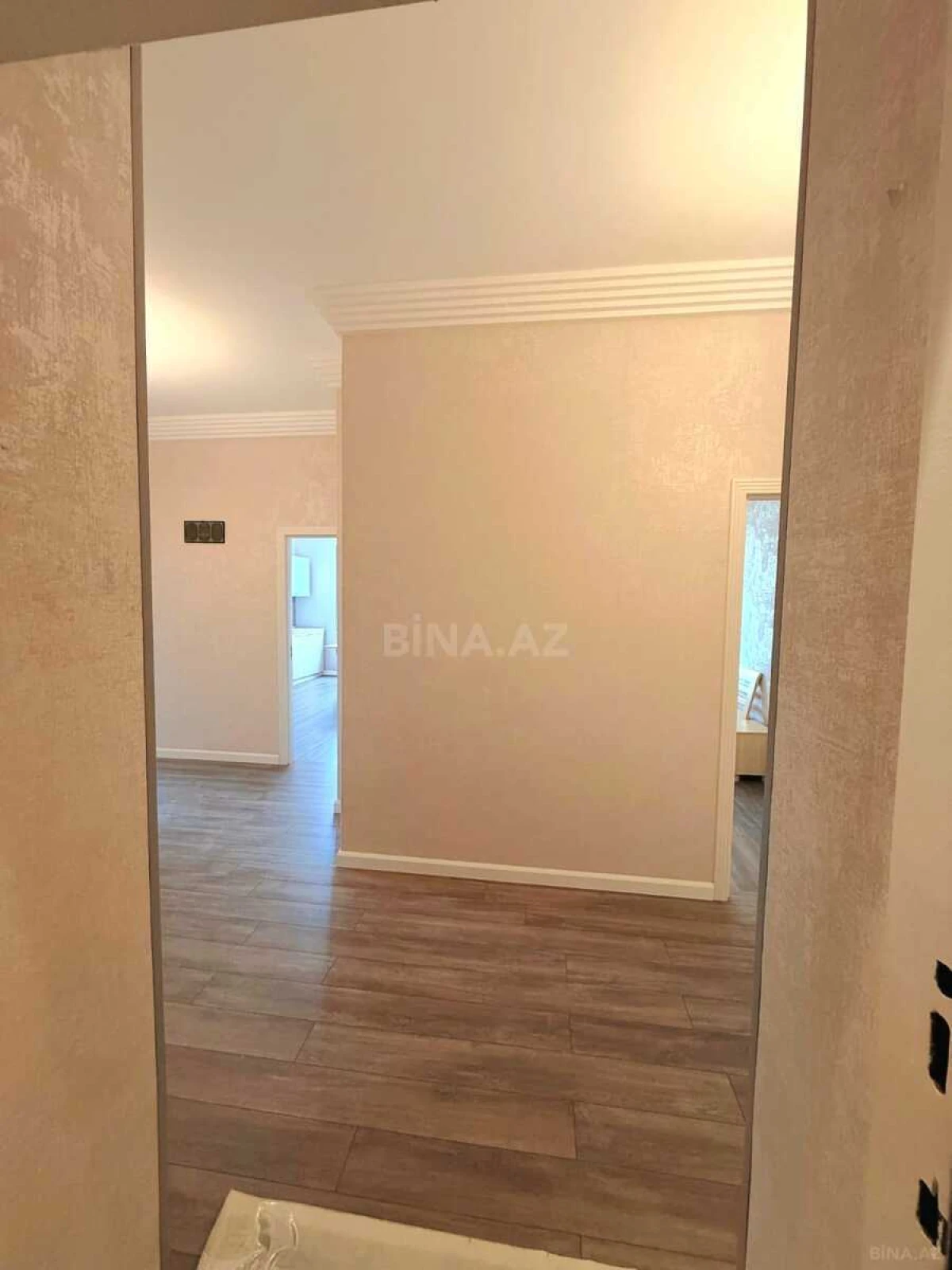 Satılır 3 otaqlı mənzil 110 m²