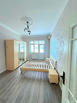 Satılır 3 otaqlı mənzil 110 m²