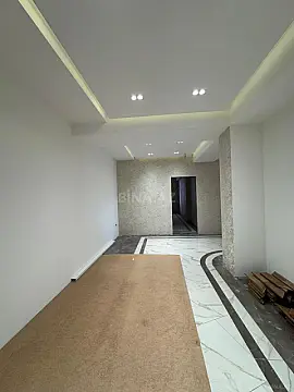 Satılır 4 otaqlı mənzil 210 m²