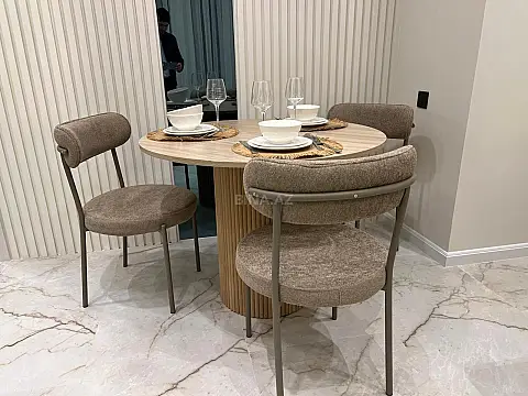 Kirayə verilir 2 otaqlı mənzil 80 m²